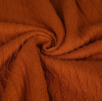 Paano Nakakaapekto ang Mga Proseso ng Pagtitina at Pagtatapos ng Tela ng Damit sa Pagganap ng Tela at Karanasan sa Pagsuot?